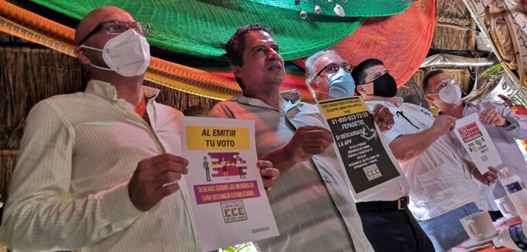 Los empresarios de la Riviera Maya lanzaron una campaña de fomento de voto y denuncia de ilegalidades para la próxima jornada electoral del 6 de julio, además de exhortar a partidos políticos y sus candidatos a no realizar aglomeraciones en sus cierres de campaña, por responsabilidad y respeto a las medidas sanitarias ante el peligro de Semáforo Rojo en Quintana Roo, incluso plantean al gobierno del Estado considerar cambio de segmentación del Semáforo Epidemiológico por municipios.