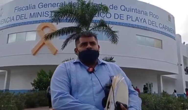 Flavio Carmona Valdivia, representante legal de Fundación Yantra exigió frente a la Fiscalía General del Estado de Quintana Roo se les entreguen de vuelta las despensas que fueron les confiscadas, tras haber sido acusados de entregarlas por motivos electorales durante la pasada temporada de campañas proselitistas en el municipio de Solidaridad, Quintana Roo.