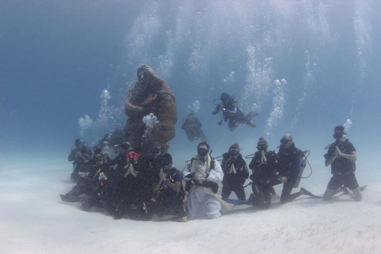 CELEBRAN BUZOS A LA VIRGEN DEL CARMEN / Fotos cortesía Ramón Magaña- Phantom Divers