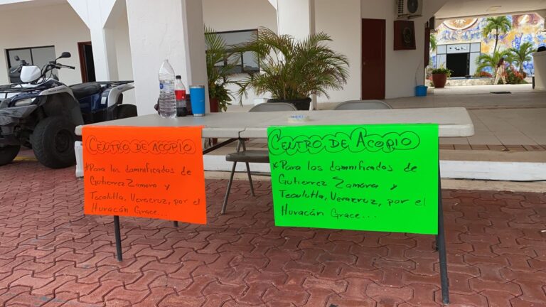 COLECTAN VÍVERES PARA AFECTADOS POR "GRACE" EN VERACRU