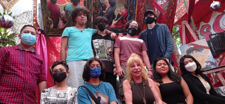 UNE ARTE A JÓVENES EMPRENDEDORES DE PLAYA DE CARMEN; BUSCAN CRECER EN COLECTIVO