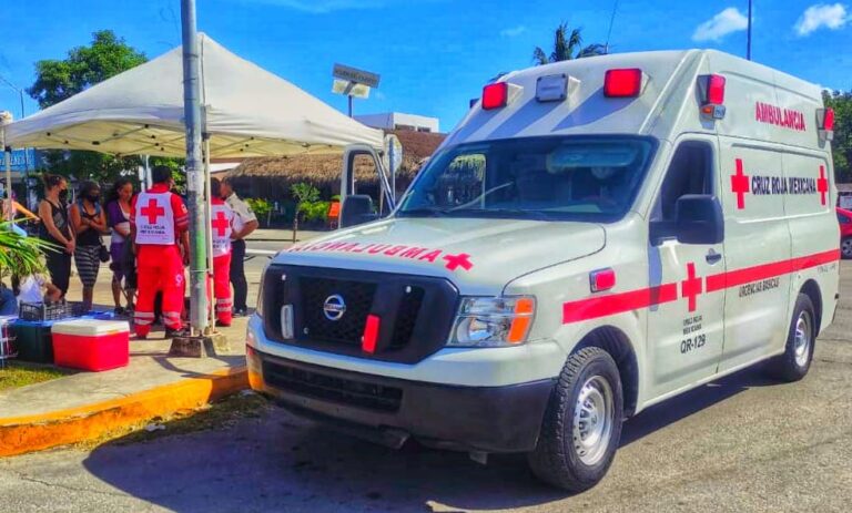 "PIRATEAN" AMBULANCIAS DE CRUZ ROJA EN PLAYA DEL CARMEN