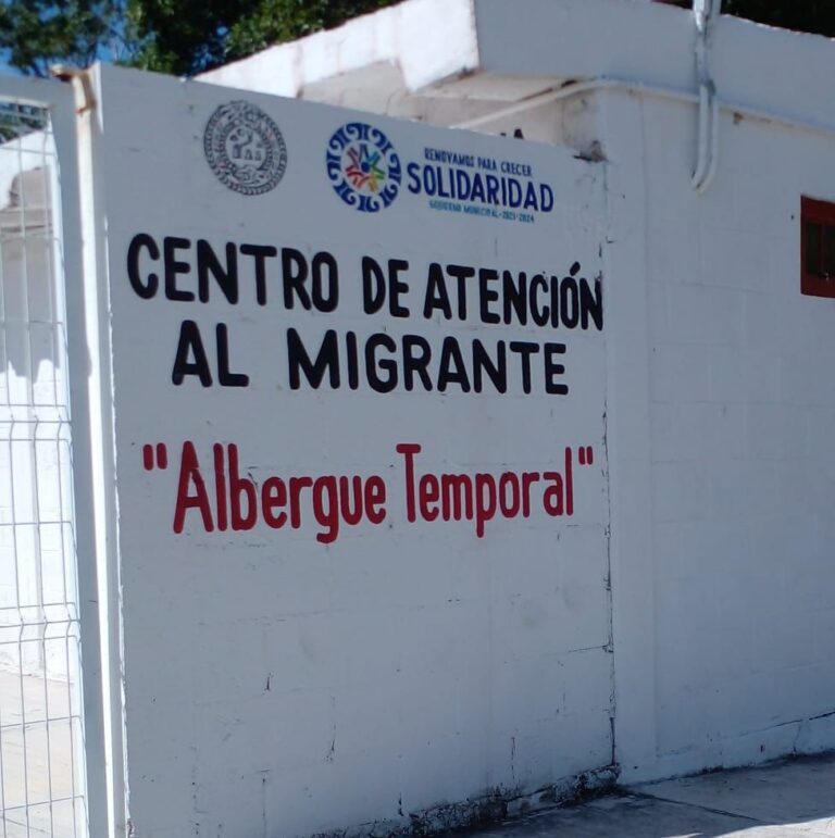 RECIBEN REFUGIO UCRANIANOS EN PLAYA DEL CARMEN
