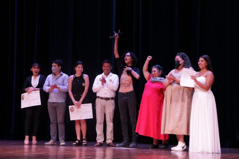 ALZAN LA VOZ JÓVENES EN FINAL DE EXCLAMA FORO INTERPREPAS 2022