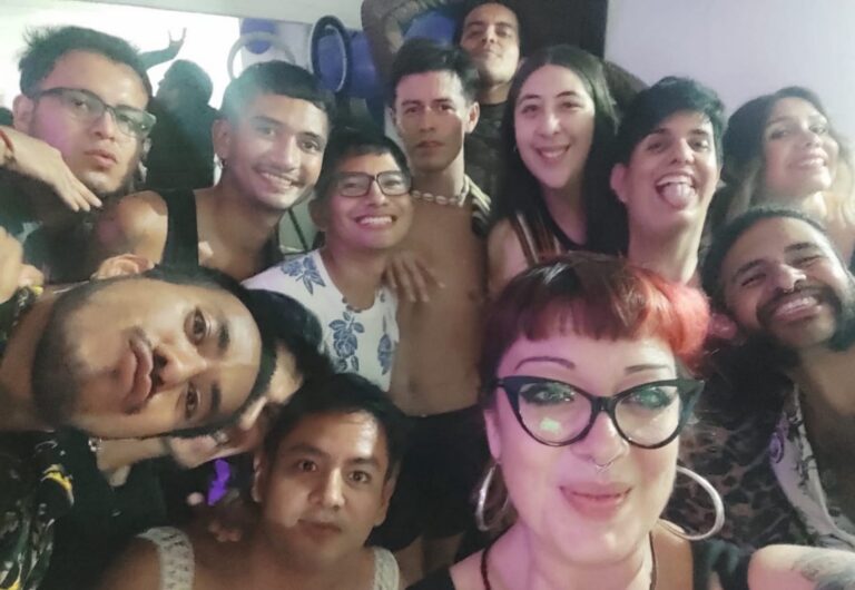 NACE EN PLAYA DEL CARMEN “ORGULLO CRÍTICO” CONTRA DOMESTICACIÓN DEL PRIDE CONVENCIONAL