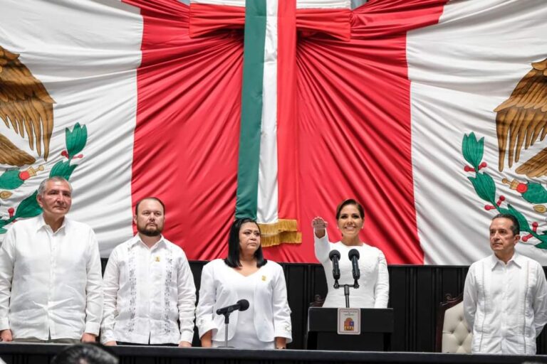 TOMA PROTESTA MARA LEZAMA COMO 1ER GOBERNADORA DE QUINTANA ROO