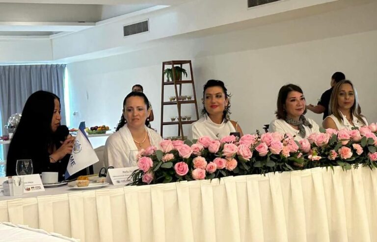 BUSCA AMEXME CONVERTIR A EMPRENDEDORAS EN EMPRESARIAS