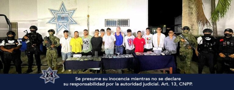 ASEGURAN A 13 EN 5ª, CON ARMAS Y PRESUNTAS DROGAS