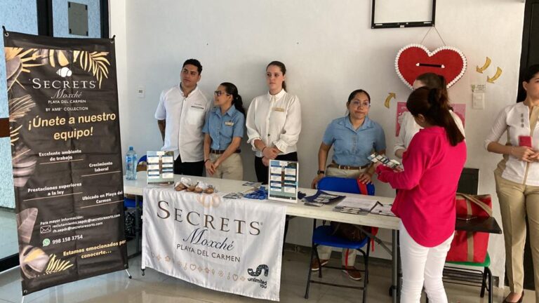 REALIZAN FERIA DE RECLUTAMIENTO EN UT RIVIERA MAYA