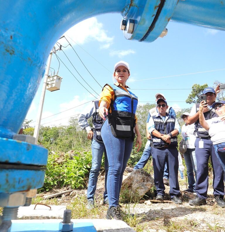 Supervisan obras de Aguakan en Solidaridad