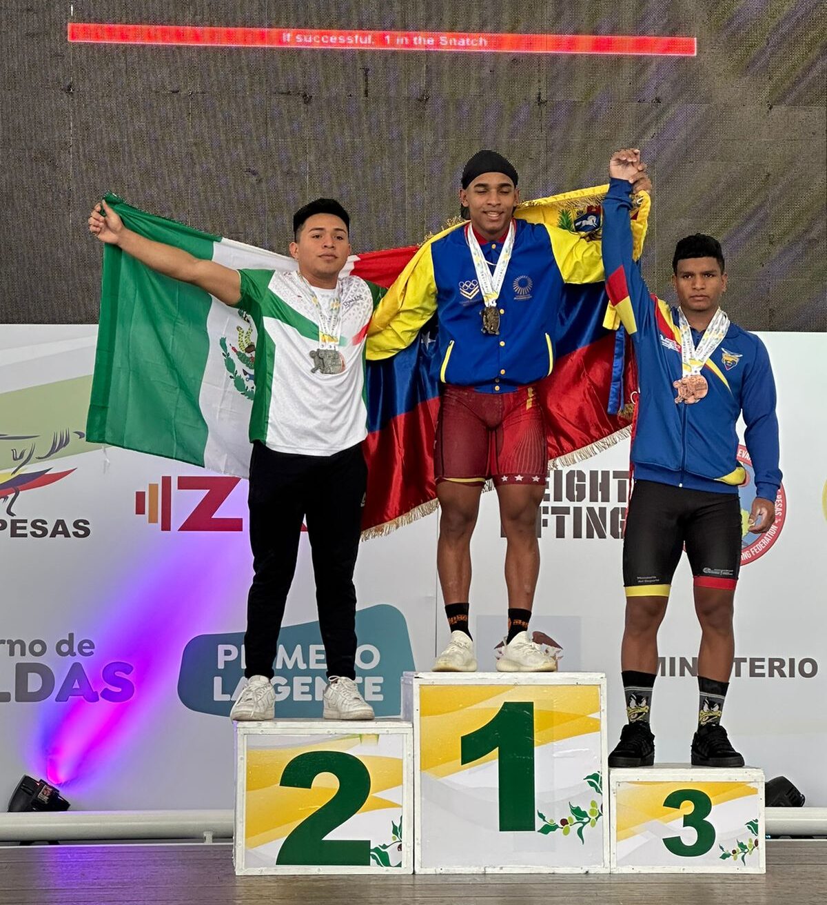 -Obtuvo dos medallas de plata y una de bronce, durante su participación en el Campeonato Panamericano Juvenil Sub-17 de halterofilia