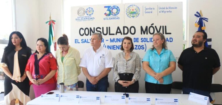 Oscar Benítez Guzmán, Cónsul General de El Salvador en Villahermosa, agradeció el apoyo brindado a sus connacionales y dijo estar “comprometidos en acercar los servicios, y se trabaja en la posibilidad de abrir una Agencia Consular en Quintana Roo”.