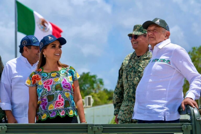 SUPERVISAN AMLO Y MARA MAGNAS OBRAS EN QUINTANA ROO