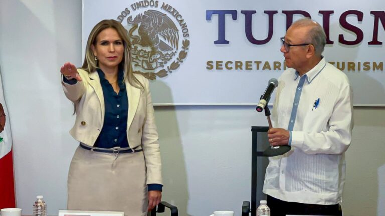 TOMA PROTESTA LILI CAMPOS COMO PRESIDENTA DE ASOCIACIÓN NACIONAL DE MUNICIPIOS TURÍSTICOS