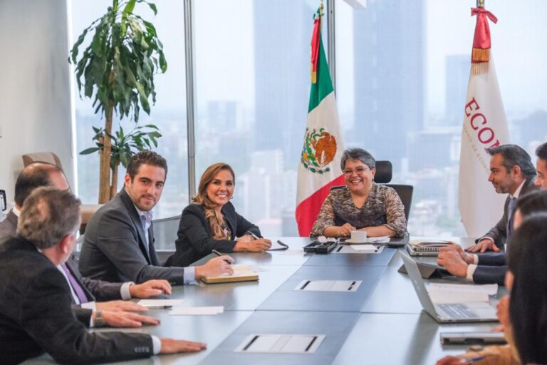 -Acuerdan el trabajo coordinado para avanzar en la Frontera Libre del sur. Trabajarán en el análisis de beneficios fiscales, competencia económica con prosperidad compartida y bienestar con justicia social en la región