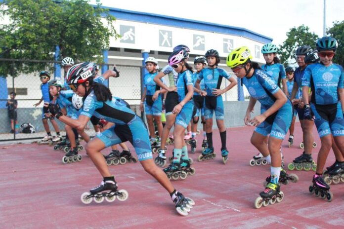 *Tras su destacada participación en el pasado campeonato nacional en Puebla, recibieron sus diplomas de reconocimiento del IDM, y los deportistas solidarenses siguieron rodando a gran velocidad.