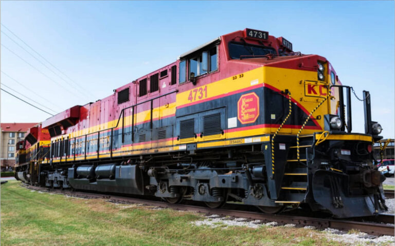 PROPONDRÁ AMLO A FERROMEX Y KCS REINTEGRAR TRENES DE PASAJEROS