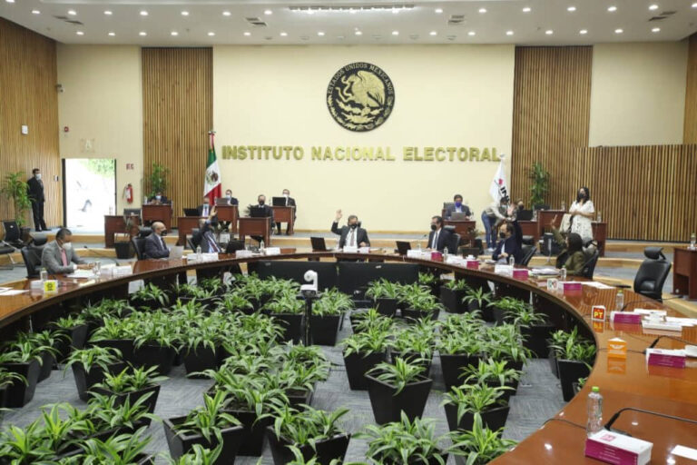 APRUEBA INE PARIDAD EN GUBERNATURAS