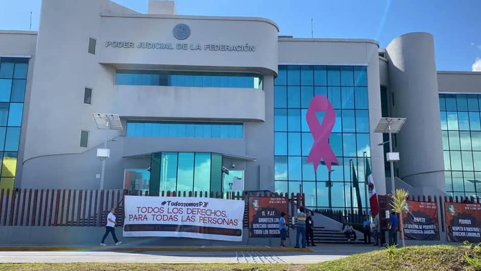 TRABAJADORES DEL PODER JUDICIAL REGRESAN A LABORAR TRAS PARO