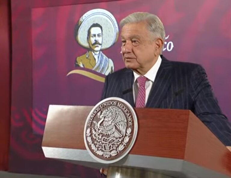 ENTREGARÁN DESPENSAS CON 24 PRODUCTOS BÁSICOS A 250 MIL FAMILIAS: AMLO