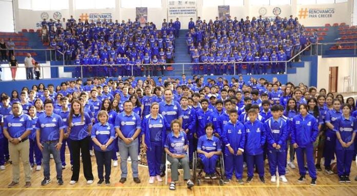 Realizarán ceremonia de abanderamiento donde 960 jóvenes recibirán sus uniformes