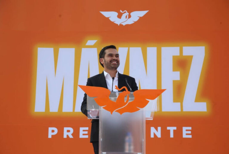 SE REGISTRA ÁLVAREZ MÁYNEZ ANTE EL INE COMO CANDIDATO PRESIDENCIAL POR MOVIMIENTO CIUDADANO