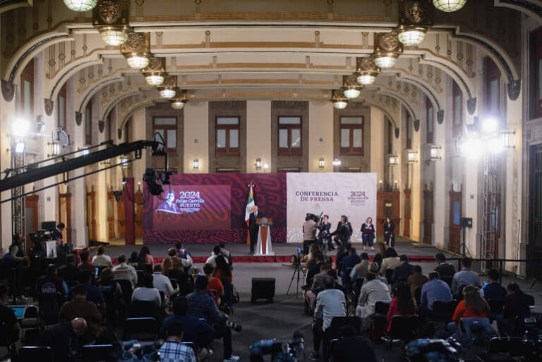 ORDENA EL INE AL PRESIDENTE MODIFICAR SIETE MAÑANERAS