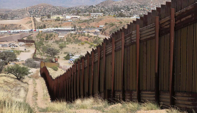 APOYAN 53 POR CIENTO DE ESTADOUNIDENSES LA CONSTRUCCIÓN DE UN MURO EN LA FRONTERA