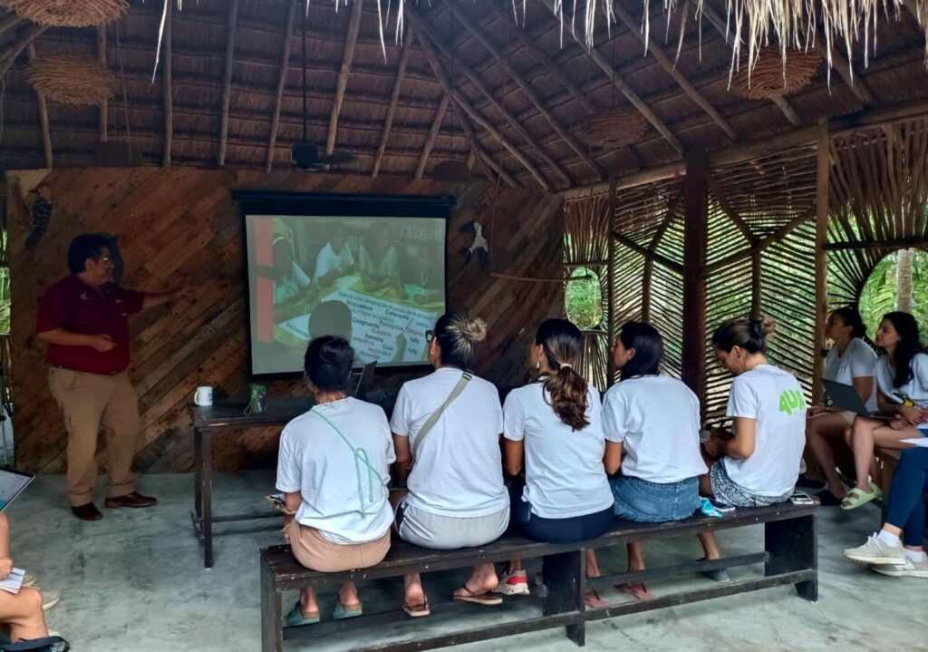 “Planet Patrol” visita Punta Sur para conocer los trabajos de restauración de manglar