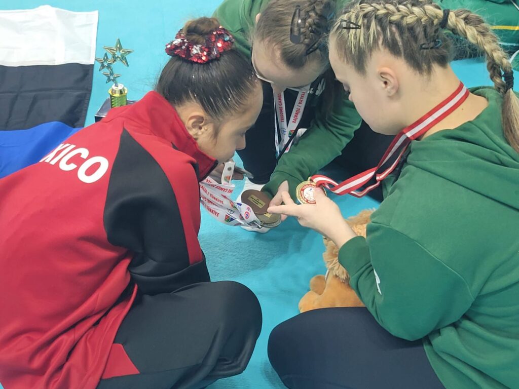 CONQUISTA CUATRO MEDALLAS LA QUINTANARROENSE HELENA CÁRDENAS, EN EL SEGUNDO ‘TRISOME GAMES 2024’