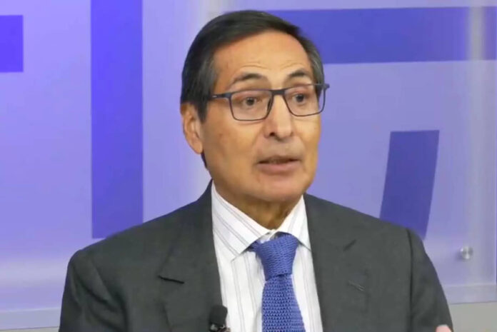 PERMANECERÁ RAMÍREZ DE LA O EN SECRETARÍA DE HACIENDA