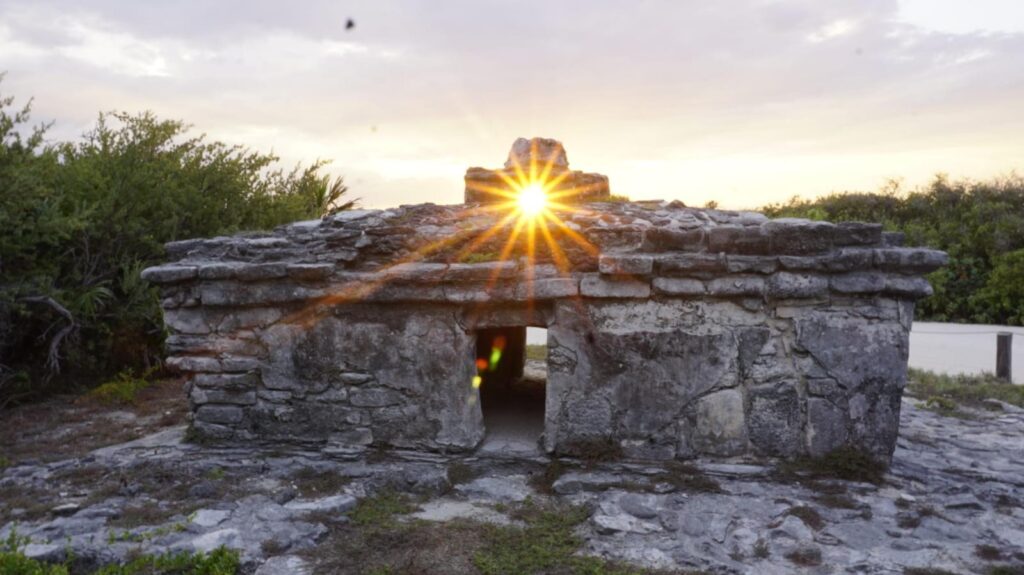 LA FUNDACIÓN DE PARQUES Y MUSEOS INVITA A ATESTIGUAR LA ALINEACIÓN DEL SOL CON EL VESTIGIO ARQUEOLÓGICO DE “EL CARACOL”