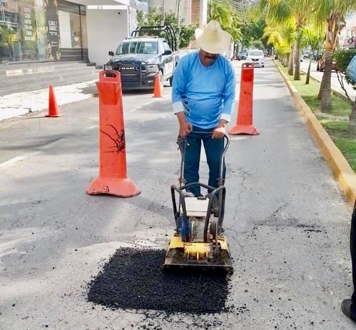 ¿Sabías que puedes reportar baches y mejorar las vialidades?