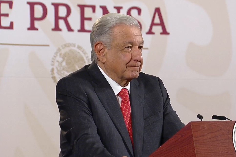 BLOQUEO A SHEINBAUM FUE UN MONTAJE: AMLO