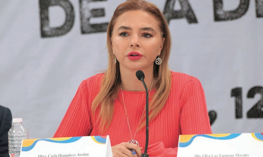 DENISE MAERKER Y MANUEL LÓPEZ SAN MARTÍN RECIBEN PREGUNTAS PARA EL PRIMER DEBATE