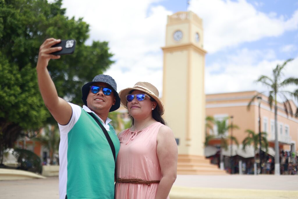 Cozumel refrenda liderazgo turístico, supera llegada de cruceros y vuelos internacionales 