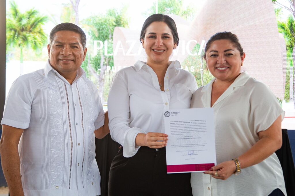 INICIA ESTEFANÍA MERCADO SU PROGRAMA DE OBRAS PÚBLICAS EN PUERTO AVENTURAS