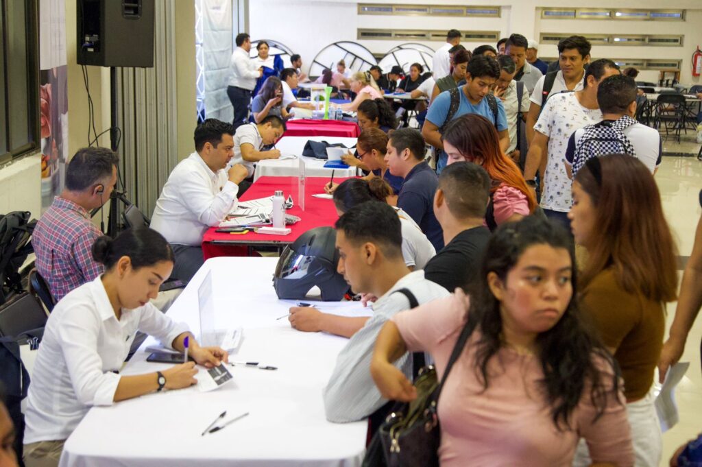 Continúa CROC Quintana Roo fomentando el empleo con las Ferias de Reclutamiento Laboral