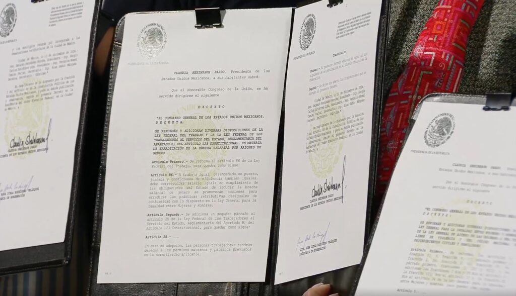 FIRMA GOBIERNO FEDERAL DECRETO EN MATERIA DE IGUALDAD DE GÉNERO