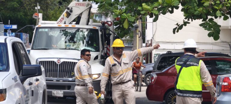 Denuncia Ciudadana: Apagón de 5 horas en Centro de Playa del Carmen Afecta Comercios y Vecinos