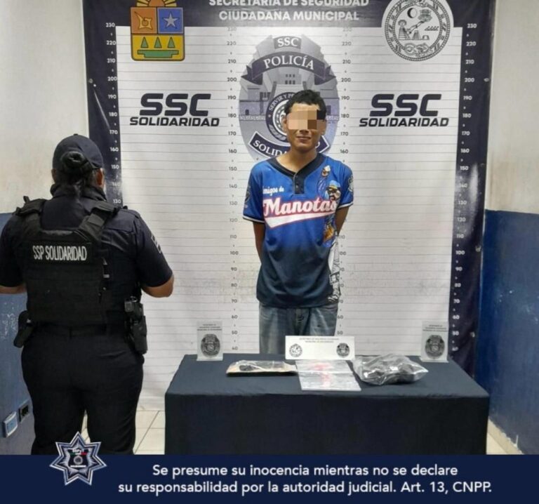 TRAÍA DROGA Y RÉPLICA DE ARMA EN VILLAS DEL SOL