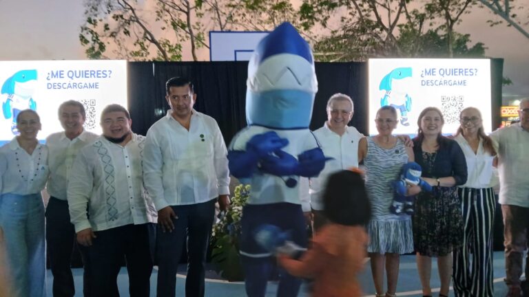 “PROFESIONISTAS CON COMPROMISO SOCIAL”; UNIVERSIDAD RIVIERA CELEBRÓ 15 AÑOS EN PLAYA DEL CARMEN