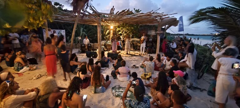 Éxito total del 2º Festival de la Tierra en Playa del Carmen: arte, conciencia ambiental y autogestión ciudadana frente al Mar Caribe