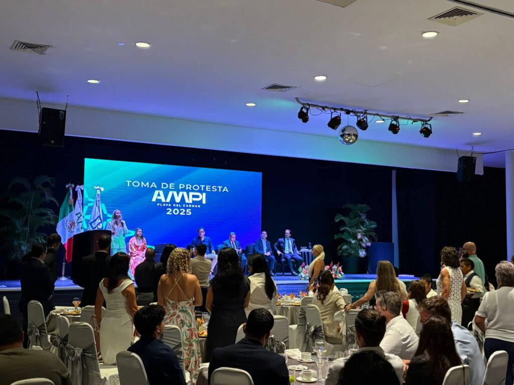 Nicole Álvarez asume presidencia de AMPI Playa del Carmen con enfoque en profesionalización e innovación
