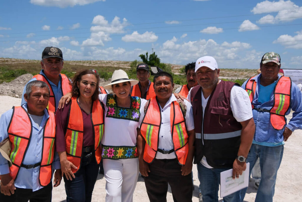 Avanza reconstrucción de carretera en Morocoy y San Pedro Peralta con inversión del Fonden
