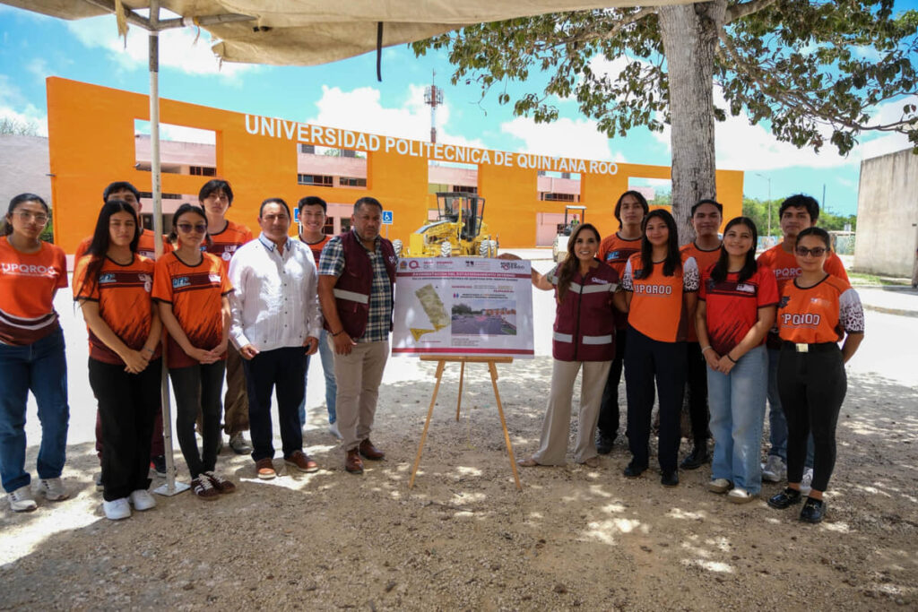 Inicia Mara Lezama la construcción de estacionamiento en la Universidad Politécnica de Quintana Roo.