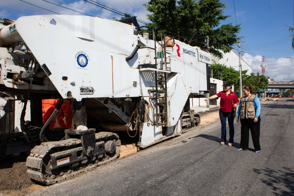 Gobierno de Estefanía Mercado realiza histórica inversión para seguir mejorando las vialidades en el Centro de Playa del Carmen