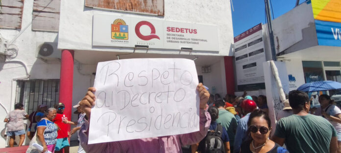 Protestan por altos costos y presuntas irregularidades en escrituración de La Colosio