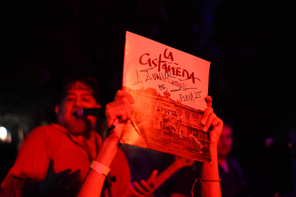 La Castañeda desata la locura en Playa del Carmen tras celebrar su 36 aniversario