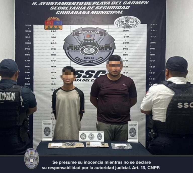 Detienen a dos por robo de vehículo